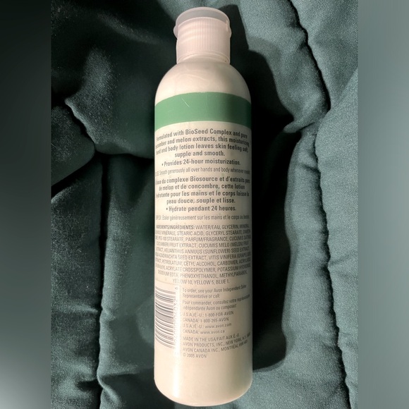 Avon Naturals body lotion, cucumber melon - Picture 2 of 2